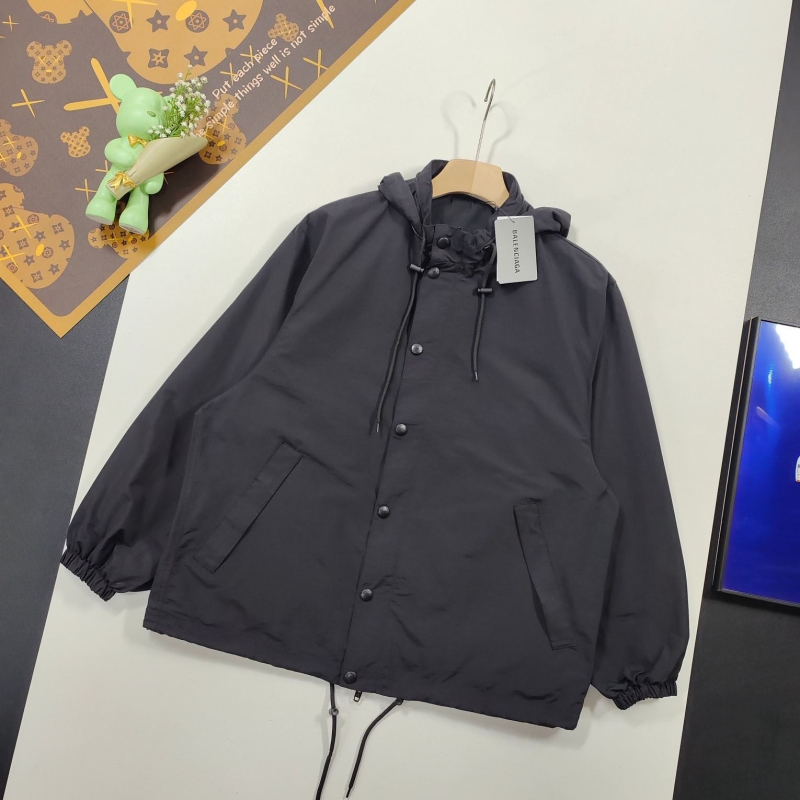 Ba*len*cia*ga coats